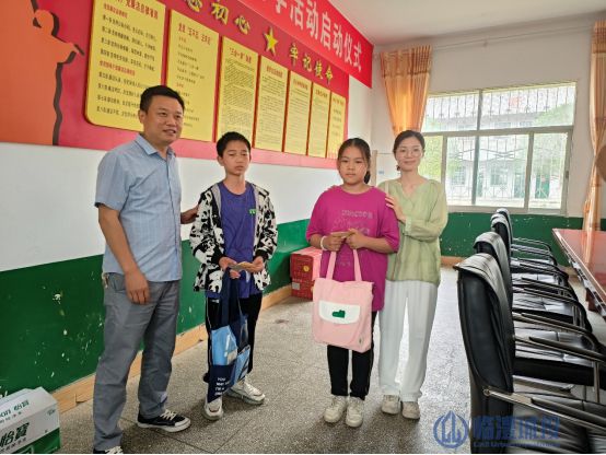 临澧sunbet申搏“六一”慰问困难儿童